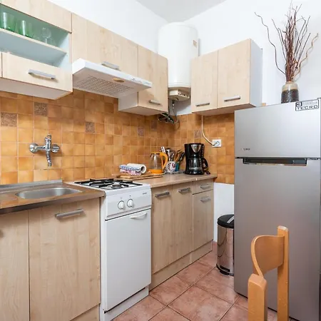Belsa Apartment
